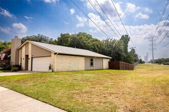 3328 Andover Dr in Bedford, TX - Building Photo - Building Photo