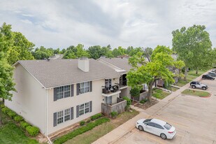 Nantucket in Oklahoma City, OK - Building Photo