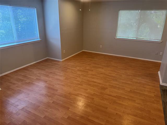 307 E Mitchell St in Arlington, TX - Building Photo - Building Photo