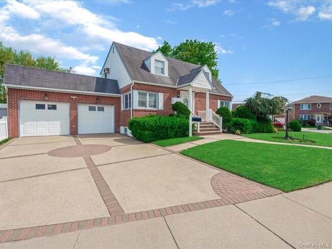 property at 2 Tottenham Pl