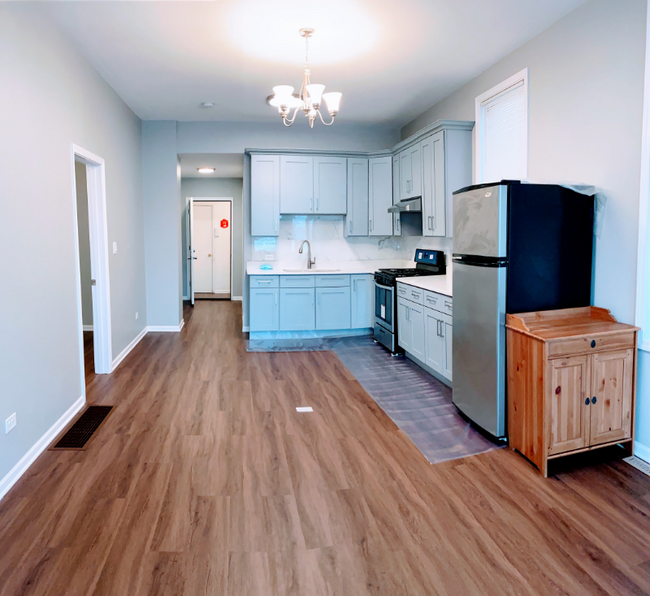 3553 S Damen Ave in Chicago, IL - Building Photo - Building Photo