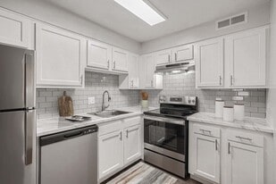 Heights on Huron in Northglenn, CO - Building Photo