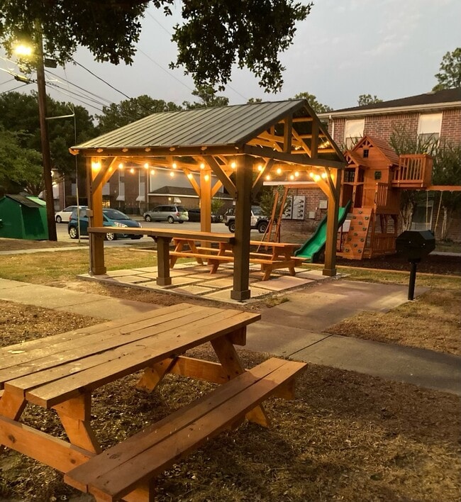 Porter Plaza Apartments