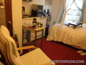 854 Beacon St, Unit 4 in Boston, MA - Foto de edificio - Building Photo