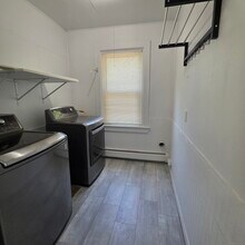 9 Woodland St in Vernon, CT - Building Photo - Building Photo