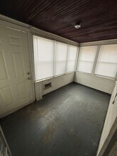 932 42nd Ave in Rock Island, IL - Building Photo - Building Photo