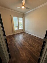 28815 Chaffin Light in San Antonio, TX - Building Photo - Building Photo