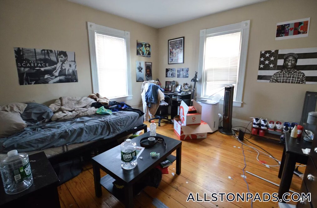 24 Highgate St in Boston, MA - Building Photo