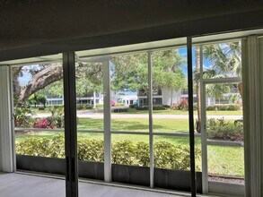 2 Garden St in Jupiter, FL - Building Photo - Building Photo