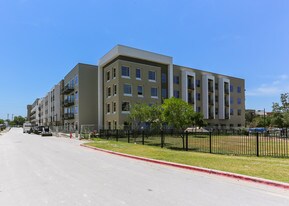 Crestview Commons Apartments