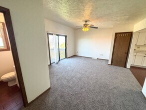 416 Walnut St in Mount Oliver, PA - Building Photo - Building Photo