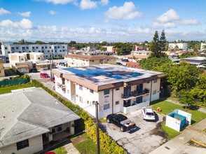 3130 NW 21st Ct in Miami, FL - Building Photo - Building Photo