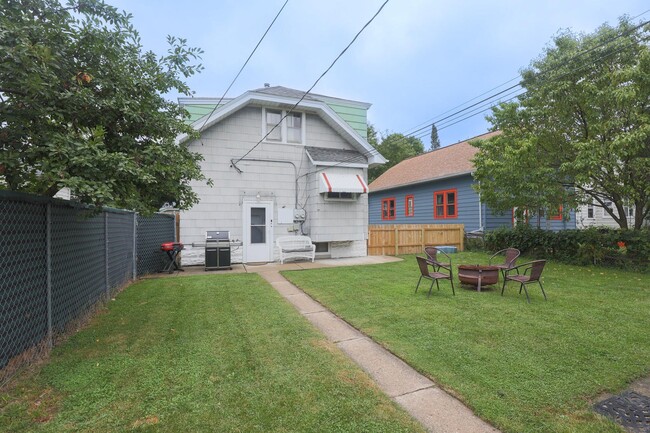 1961 S 75th St, Unit Lower