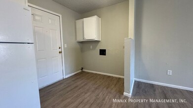 2500 W 16th St-Unit -A in Plainview, TX - Foto de edificio - Building Photo