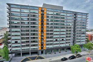 3458 W 7th St in Los Angeles, CA - Building Photo