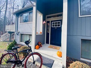 3104 Northgate Rd in Lake Ariel, PA - Building Photo - Building Photo