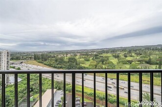 98-402-402 Koauka Loop in Aiea, HI - Foto de edificio - Building Photo