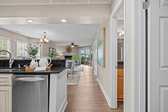 401 Harbour Point in Virginia Beach, VA - Building Photo - Building Photo