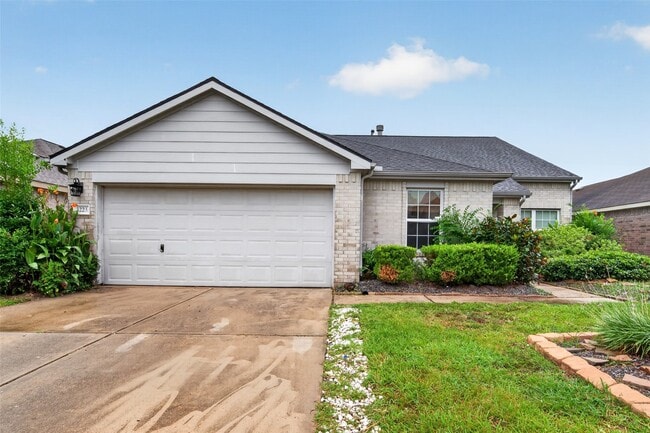 3223 Legends Creek Dr
