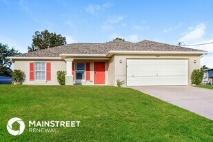 916 NW 15th Ave in Cape Coral, FL - Building Photo