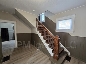 422 Baltimore St in Waterloo, IA - Building Photo - Building Photo