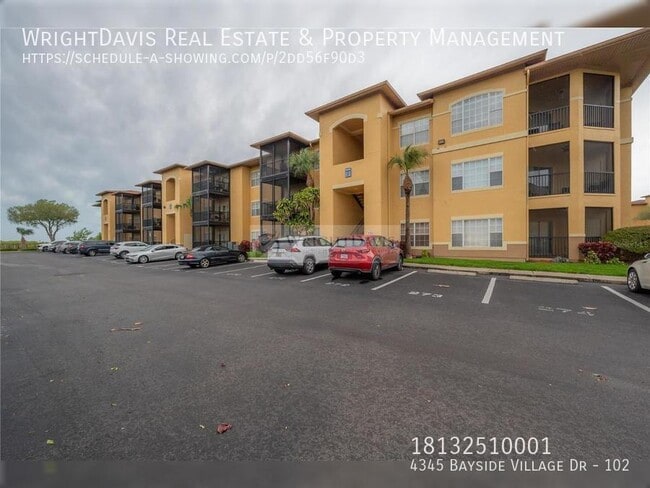 4345 Bayside Village Dr in Town 'n' Country, FL - Building Photo - Building Photo