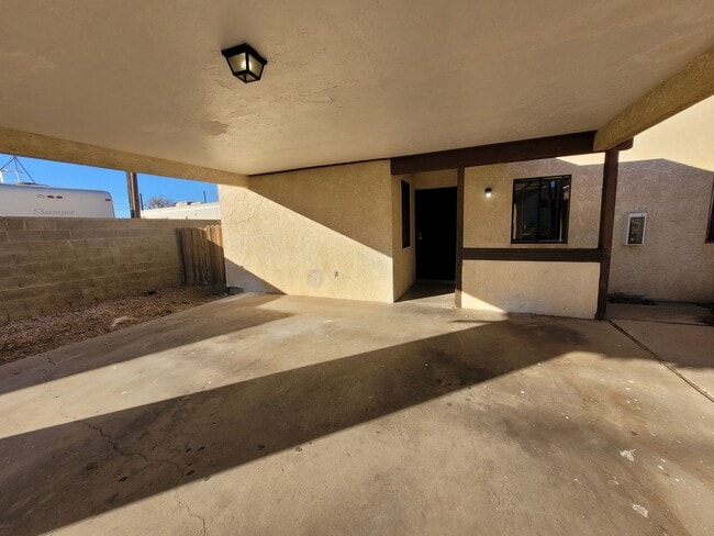 property at 2640 S Virginia Dr