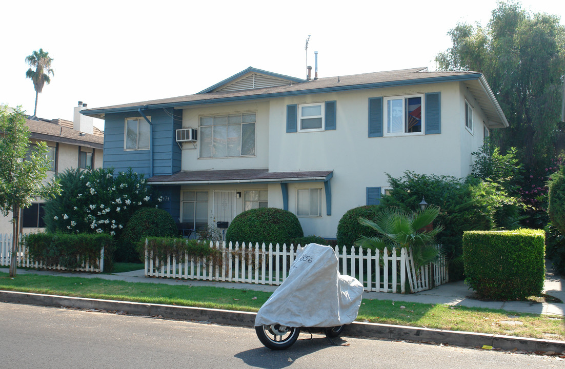 4474 Murietta Ave in Sherman Oaks, CA - Building Photo