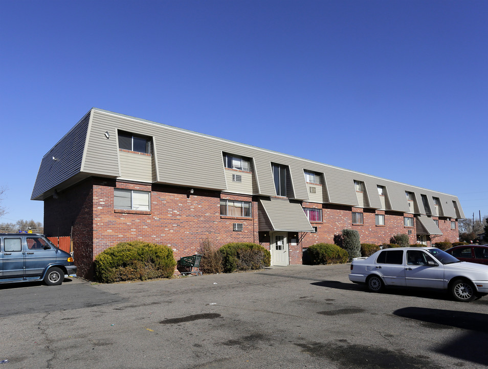 Buckleyplace Apartments in Aurora, CO - Building Photo