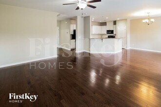 445 Whispering Breeze Ln in Summerville, SC - Building Photo - Building Photo