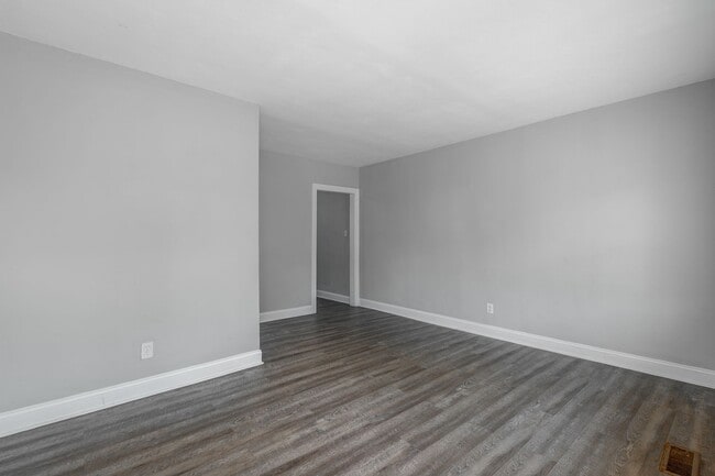 5109-5111 Sunbeam Ave in Chattanooga, TN - Foto de edificio - Building Photo