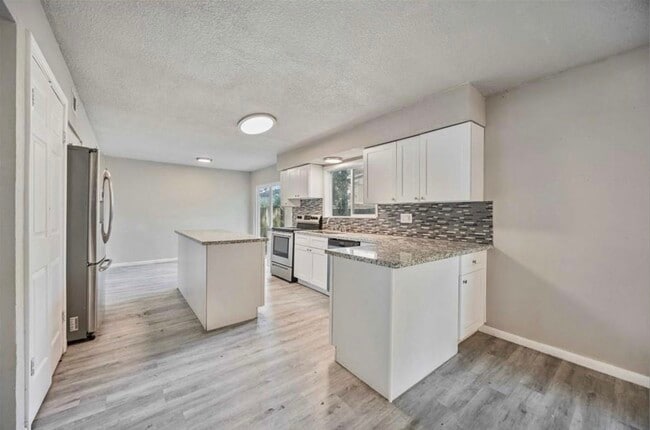 17843 S Cypress Villas Dr