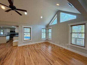 295 School Rd E in Asheville, NC - Building Photo - Building Photo