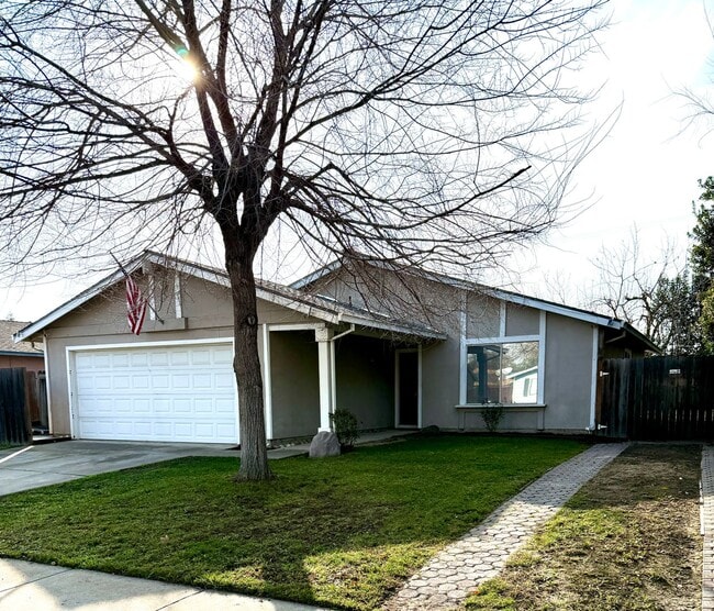 property at 512 Yosemite Dr