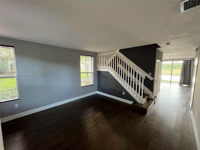 4790 SW 165th Ave in Hollywood, FL - Building Photo - Building Photo