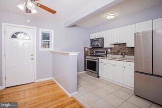 8325 Dalesford Rd in Parkville, MD - Building Photo - Building Photo