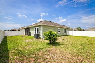 1384 Kendall Dr in Jacksonville, FL - Building Photo - Building Photo