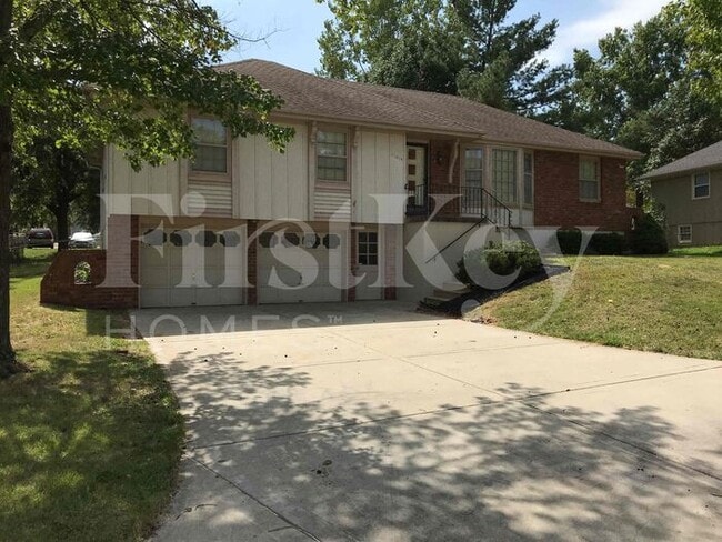 property at 11819 E 60 St