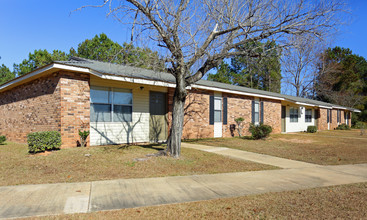 Fort Deposit Villas in Fort Deposit, AL - Foto de edificio - Building Photo