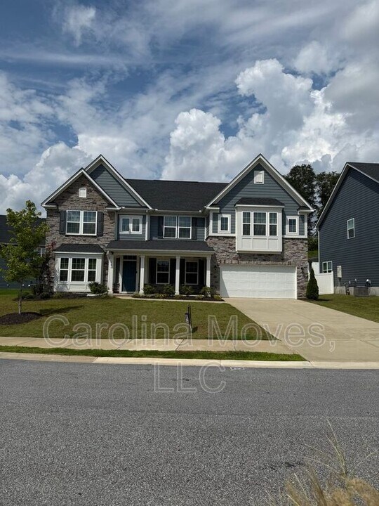 245 Chinook Dr in Greenville, SC - Building Photo