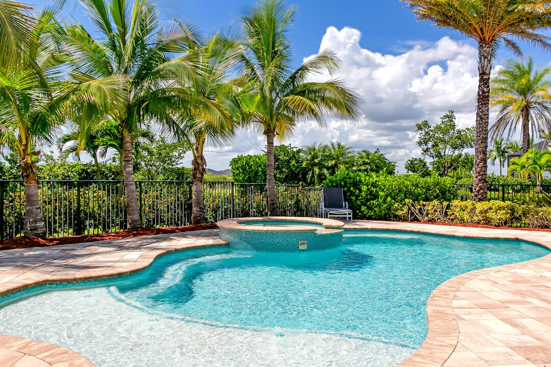 17155 SW Ambrose Way in Port St. Lucie, FL - Building Photo