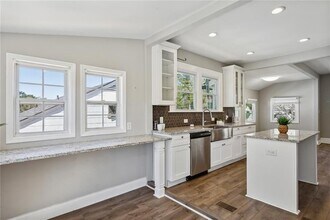 1654 Westhaven Dr SW in Atlanta, GA - Building Photo - Building Photo