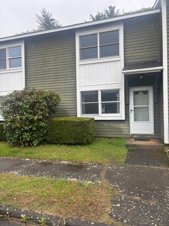 837 Partridgeville Rd in Athol, MA - Building Photo