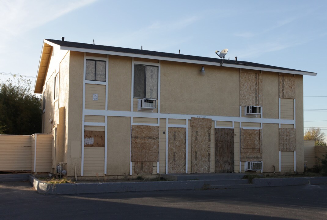 8175 Philbin Ave in Riverside, CA - Building Photo