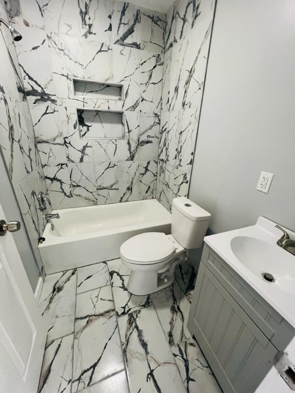 property at 2413 N Bancroft St