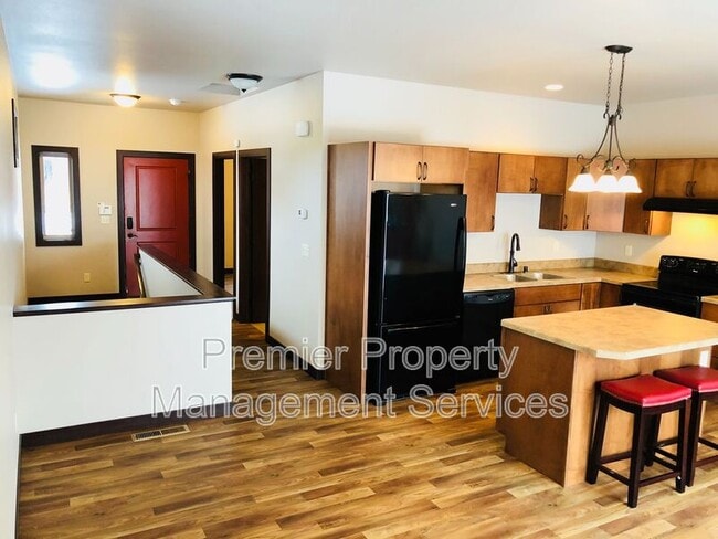 property at 2124 Rehberg Ln