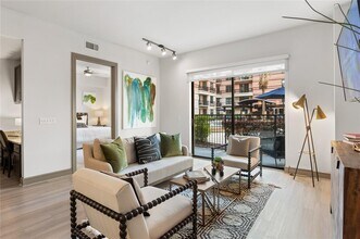 4200 Scotland St in Houston, TX - Building Photo - Building Photo