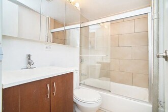 235 E 14th St, Unit B1 in New York, NY - Building Photo - Building Photo