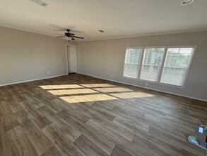 128 Ponderosa Way in Sanger, TX - Building Photo - Building Photo