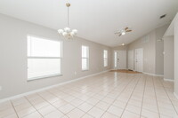 2474 Sagemont Dr in Brandon, FL - Foto de edificio - Building Photo